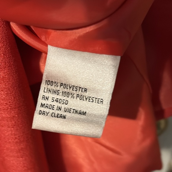 Le Suit Vibrant Red Blazer and Skirt Ensemble - Picture 6 of 10